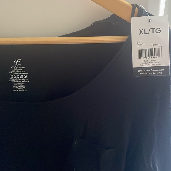 Light long sleeve T-shirt, black, size extra large - Picture 3 of 4